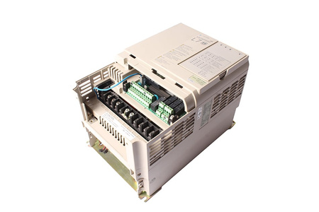 CIMR-L7B4011 YASKAWA VARISPEED L7 BE DANGTELIO
