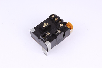 TH-12 MITSUBISHI ELECTRIC 0.9-1.5A ESTAFETĖ