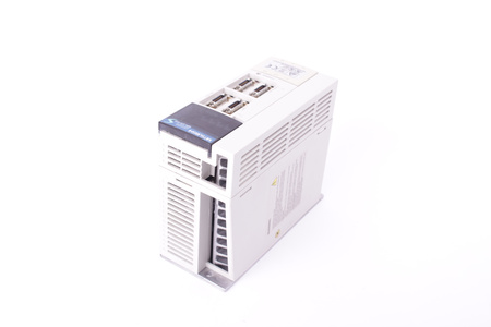 MR-J2S-40A MITSUBISHI ELECTRIC MELSERVO