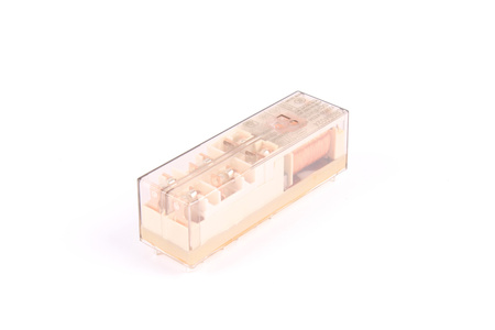 SR6B4024 TE CONNECTIVITY 24V, 8A ESTAFETĖ