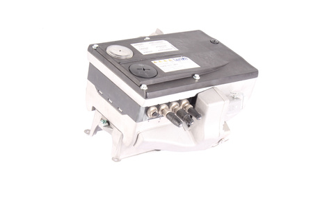 E84DGDVB30242PS LENZE 8400 MOTEC DRIVE UNIT