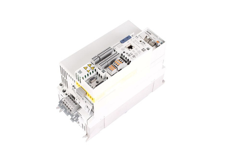 E84AVTCE5524SB0-ECXXX LENZE INVERTER E84AVTCE5524SB0+E84AYCECV