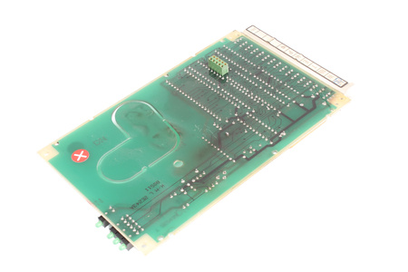 2E243A KLOCKNER MOELLER SUGEDĘS – DALIMS