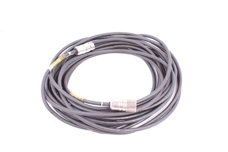 71-051-715 KUKA 15M KABELIS