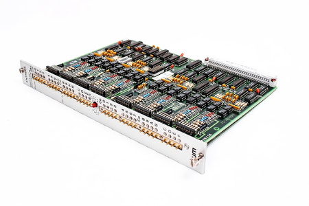 224201182 NUM ENTREES 0_6ET8_E.24V ITOETIT1.5V