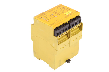 PNOZ X11P PILZ 777086 SAUGOS RELĖ