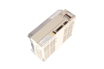 SGDH-20DE-OY YASKAWA SGDH-20DE-Y12 SERVOPACK