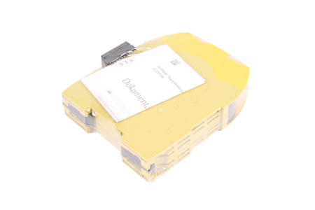 PNOZ M EF 4DI4DOR PILZ 772143 PNOZMULTI 2 SAUGOS RELĖ