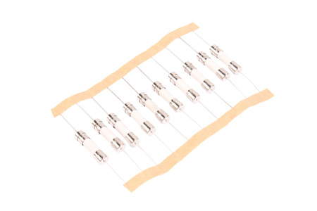 LĖTO VEIKIMO KERAMINIS CILINDRINIS SAUGIKLIS 0215002.MRET1P LITTELFUSE 250V, 2A, 5X20MM, 10PCS