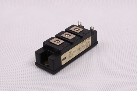 KD224503 PRX DARLINGTONO TRANZISTORIUS