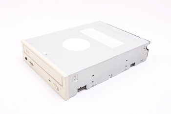 XM-6402B TOSHIBA CD-ROM DISKAS