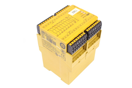 PZE9PC24VACDC8N/O1N/C PILZ 787140