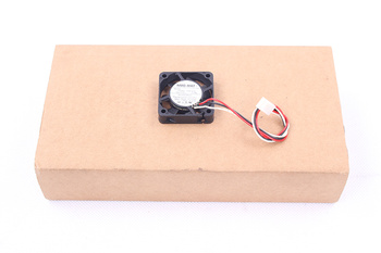 1604KL-04W-B39 NMB TECHNOLOGIES B02 40X40X10MM, 12V, 0.09A VENTILIATORIUS