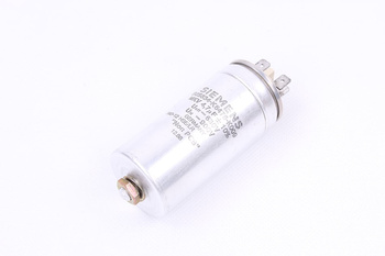 KONDENSATORIUS B25834-K6475-K009 SIEMENS 4.7UF UN 900V UEFF 640V KONDENSATORIUS