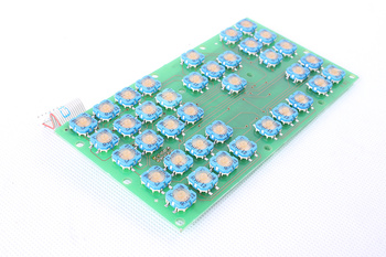 5.40 552.961-002 RAFI KLAVIATŪRA