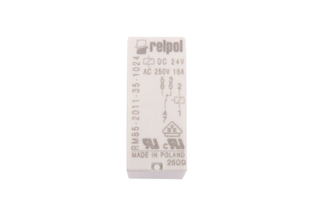 RM85-2011-35-1024 RELPOL 24KW ESTAFETĖ