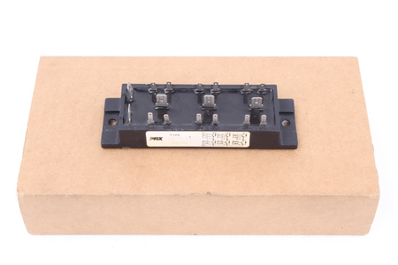 KE724502 POWEREX DARLINGTONO TRANZISTORIUS