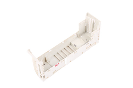 E82EV152_2C LENZE DĖŽUTĖS PRIEKIS