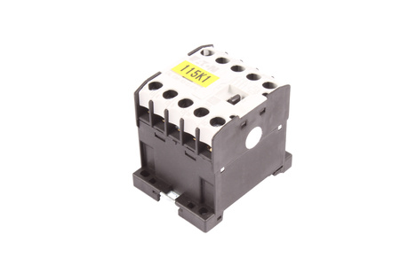 DILEM-10-G-EA EATON PAGRINDINIAI KONTAKTAI