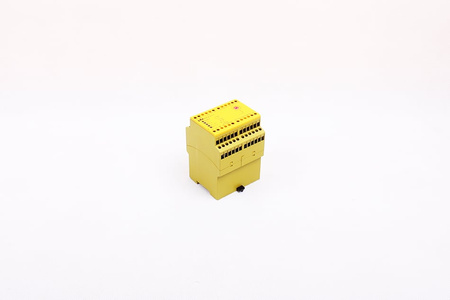 PNOZXV2.1 PILZ 774516 SAUGOS RELĖ