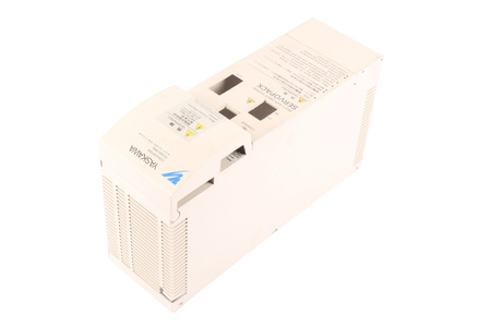 CVST21023 YASKAWA CIMR-MR5N47P5 DĖŽĖ