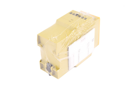 PNOZ X3 230VAC 24VDC 3N/O 1N/C 1SO PILZ 774318 SAUGOS RELĖ