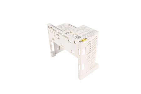 E82EV371_2B LENZE INVERTER 8200 VECTOR DĖŽĖ