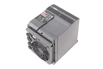 6SE3221-3CC40 SIEMENS MICROMASTER VECTOR
