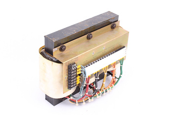 PRI 452-480V 426-451V 401-425V 377-400V 353-376V PRI: 452-480 426-451 501-425 377-400 353-376V, SEC: 115 230V TRANSFORMATORIUS