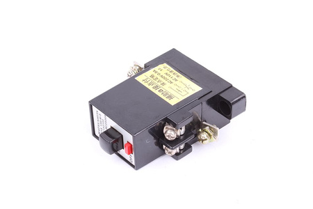 BA152155 MATSUSHITA B15 M-5 ATJUNGIKLIS