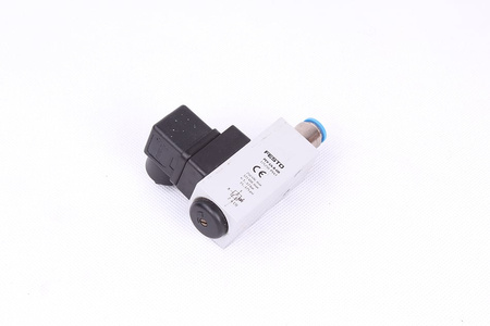 PEV-1/4-B-0D FESTO 15-175PSI SLĖGIO JUNGIKLIS