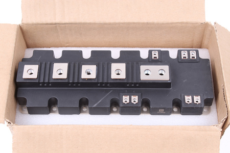 FF1000R17IE4 INFINEON