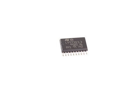 L4973D3.3 STMICROELECTRONICS