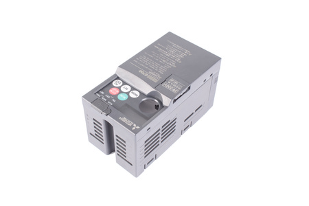 FR-E720-0.2K MITSUBISHI ELECTRIC DĖŽUTĖS PRIEKIS