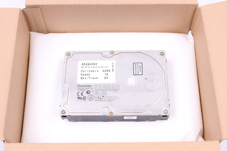 EX32A013 QUANTUM FIREBALL 3.5" 3.2GB IDE