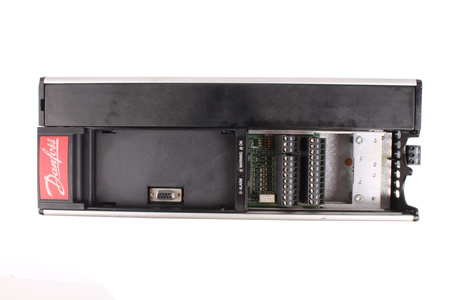 VLT5008PT5B20STR3DLF00A00C0 DANFOSS 175Z0070