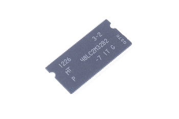MT48LC2M32B2-5 MICRON DRAM