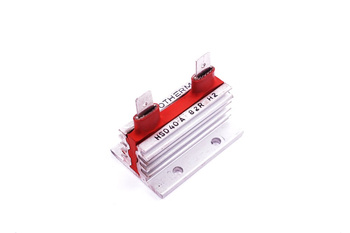 ATSPARUMAS HSD40A DANOTHERM 82 OHM 82OHM