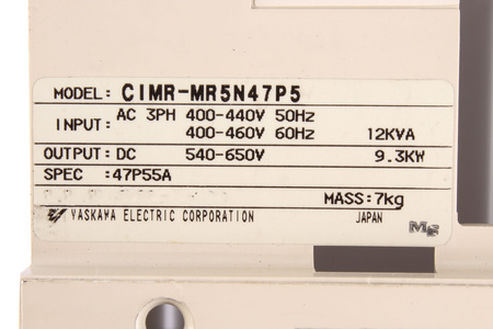CVST21023 YASKAWA CIMR-MR5N47P5 DĖŽĖ