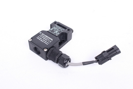 AZ16-12ZVRK-M20 SCHMERSAL RIBINIS JUNGIKLIS