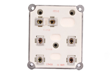 ATSPARUMAS 0355/C IWAKI 6.1 MILIOHM 7.7 MILIOHM 7.7 MILIOHM