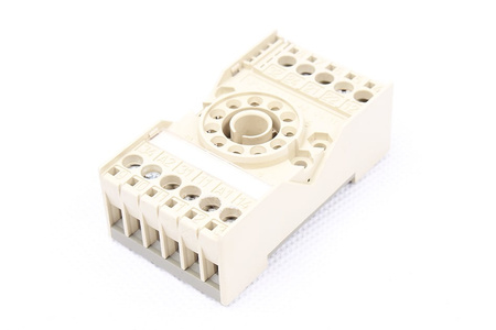 CS-11 TURCK RELĖS PALAIKYMAS