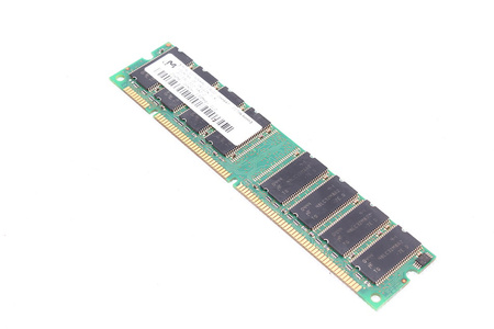 MT8LSDT3264AG-13ED2 MICRON PC133U-222-542-Z SDRAM ATMINTIS