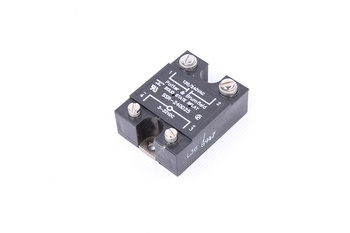 SSR-240D25 POTTER&BRUMFIELD ESTAFETĖ