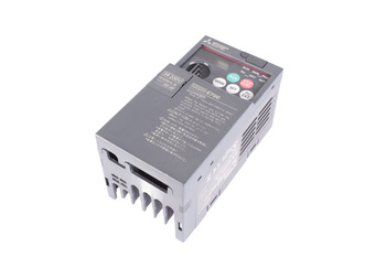 FR-E720-0.2K MITSUBISHI ELECTRIC DĖŽUTĖS PRIEKIS